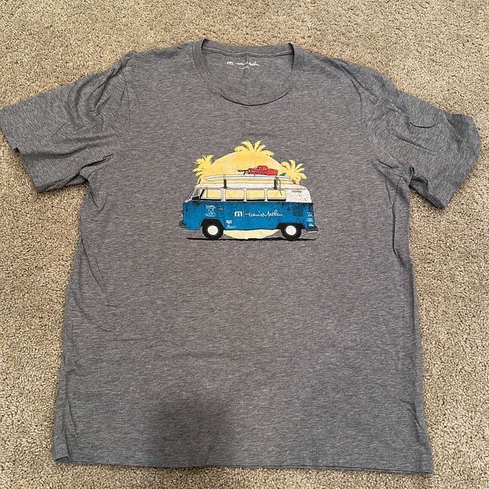 Travis Mathew T-Shirt. Sz L.